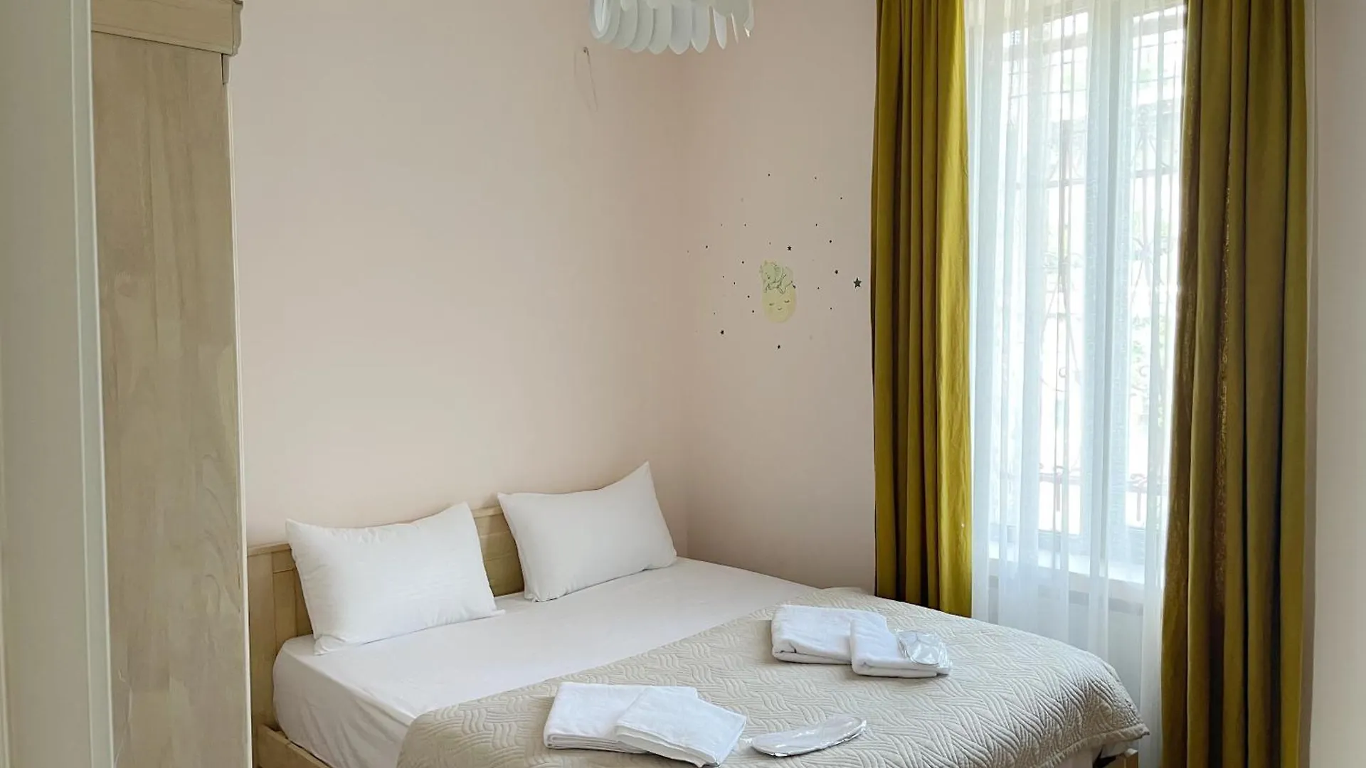 טביליסי Niabi 3Bdr Villa With Pool
